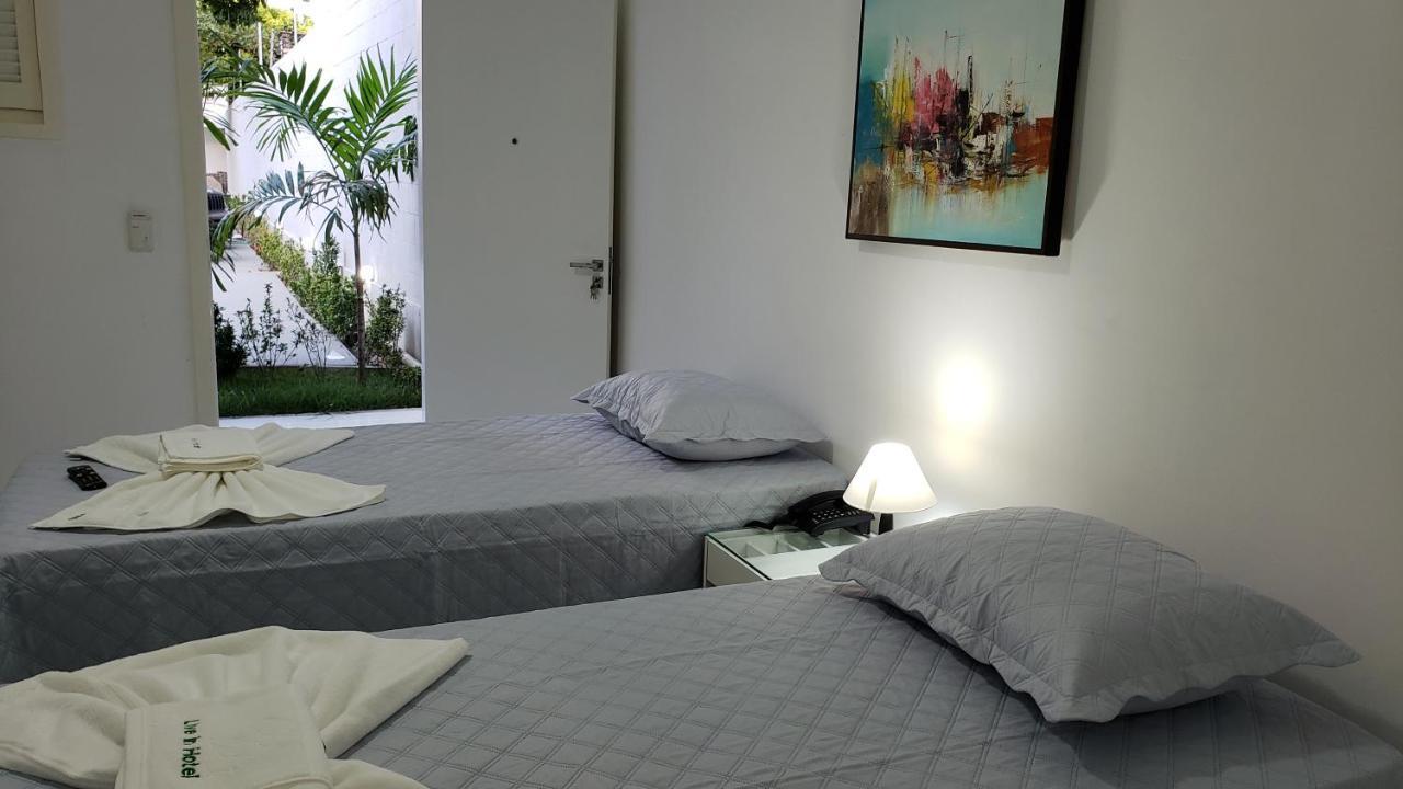 Live In Hotel 3*